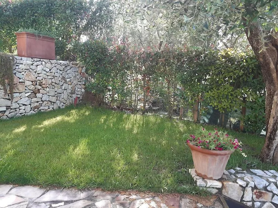 Semesterbostad Villa Villacolle Massarosa Italien
